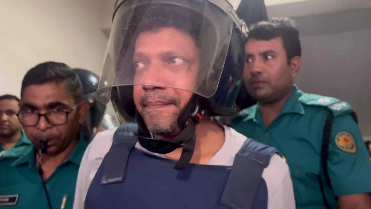 Palak cried profusely while standing in the dock.