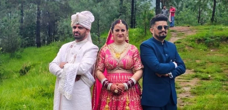 Two brothers marry one woman, happy bride too