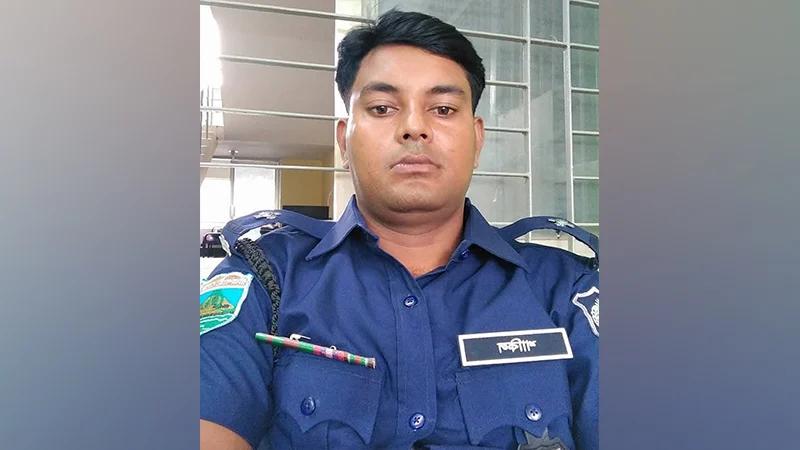 Asi absconds with expatriate's wife in pabna