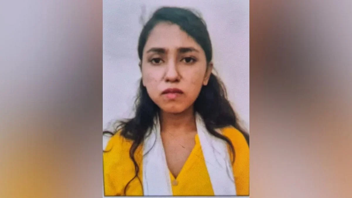 Bangladeshi pregnant woman flees hospital in india1