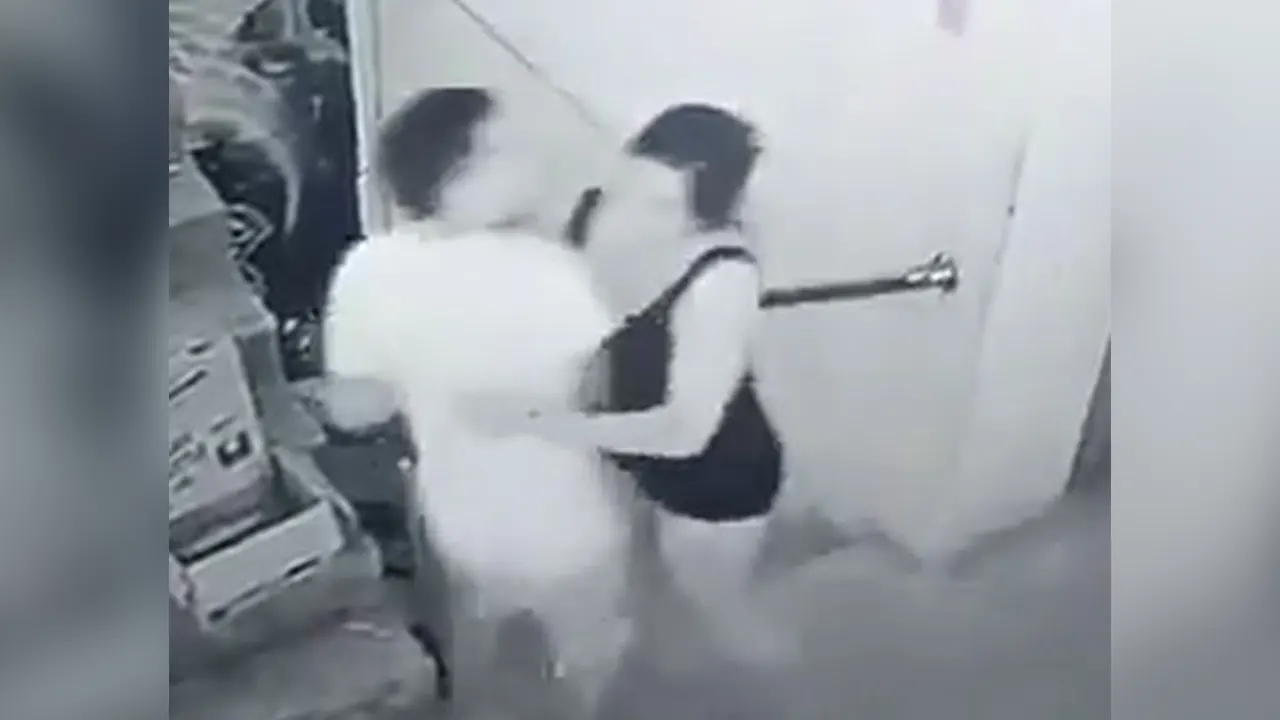 Boyfriend falls from railing after being pushed by girlfriend