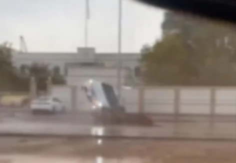 Expatriate arrested for dangerous driving in oman