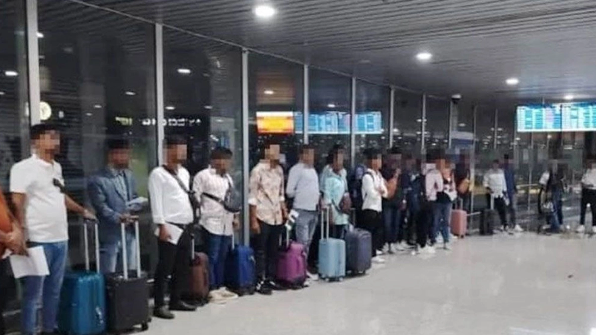 Malaysia bars entry to 229 foreigners, including bangladeshis