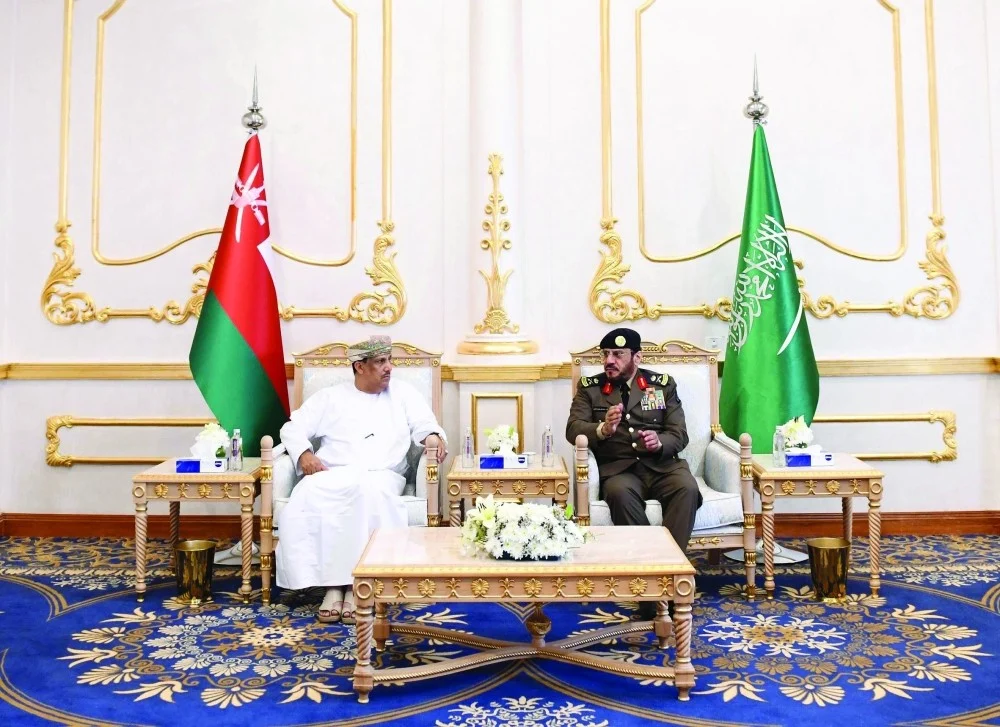 Oman, saudi arabia discuss ties in civil defence