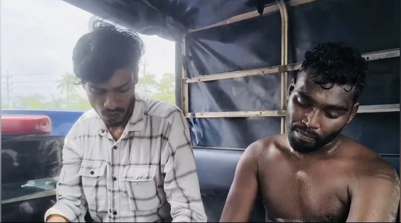 Police arrive during robbery of expatriate's car, then...