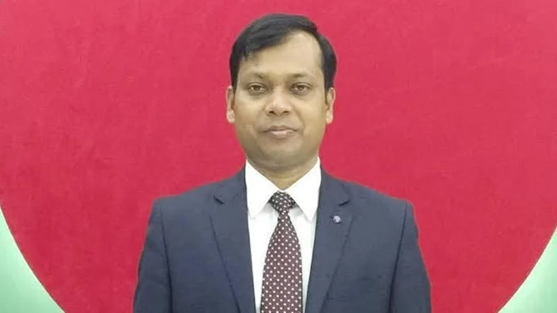 The much discussed sarwar alam has been appointed as the new dc.