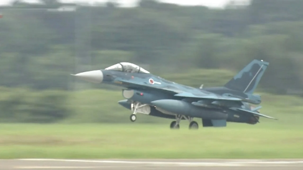 This time, a training fighter jet crashed in japan