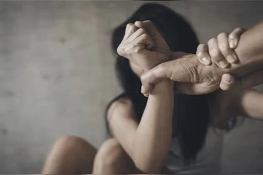 Father in law wants to have sex with his daughter in law to light the 'family torch'! then...