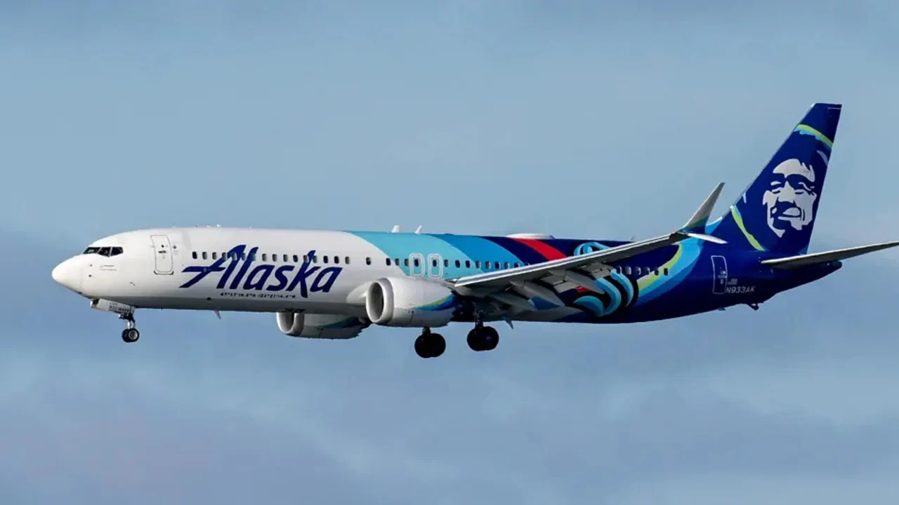 Pilot sentenced to prison for trying to shut down plane engine in mid air