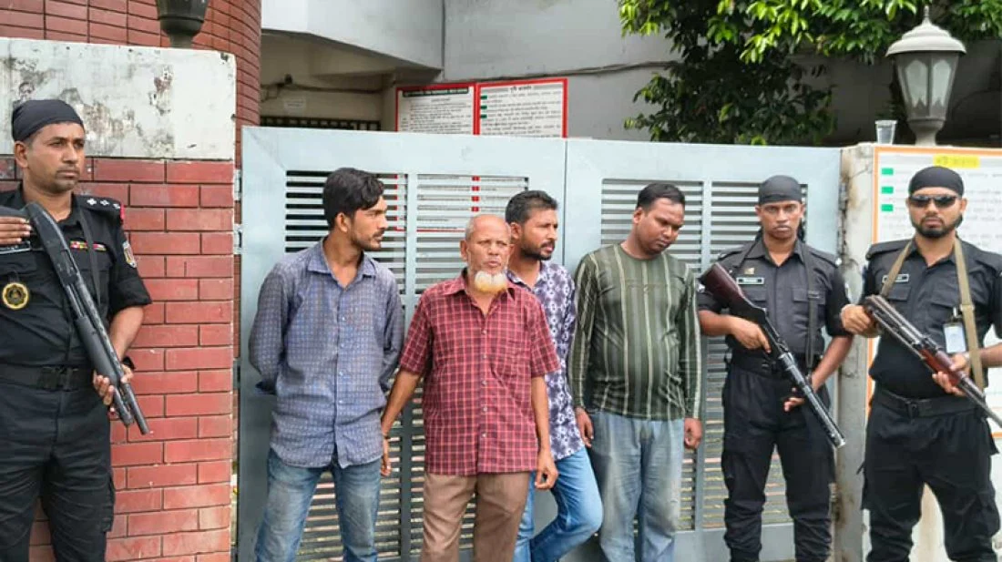 Rab raids agargaon passport office area, four people sentenced to prison