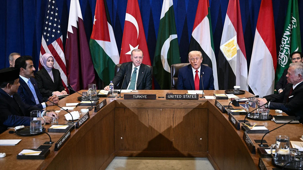 Trump presents plan to end gaza war to muslim leaders