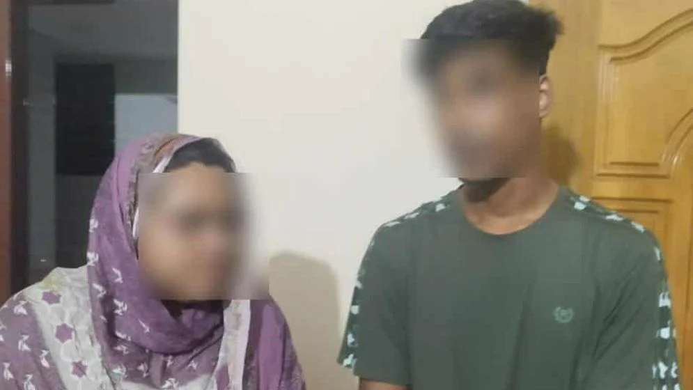 Porn star 68f5d121ab143