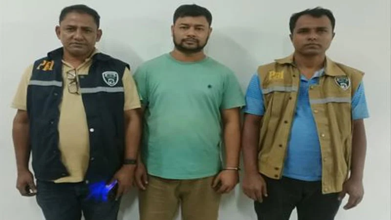 Gang targets expatriates to extort money