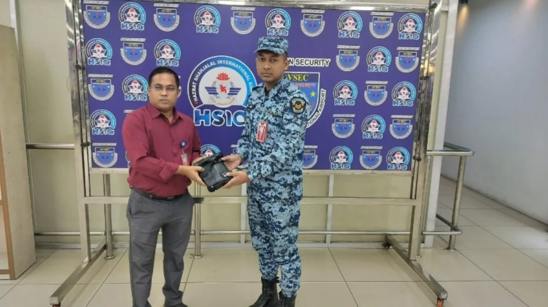 Expatriate gets Tk 2 million lost at airport back