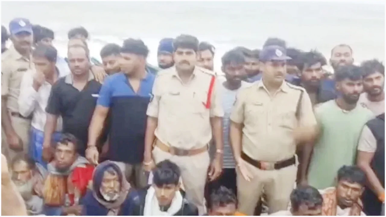 India arrests 28 Bangladeshi fishermen along with trawler