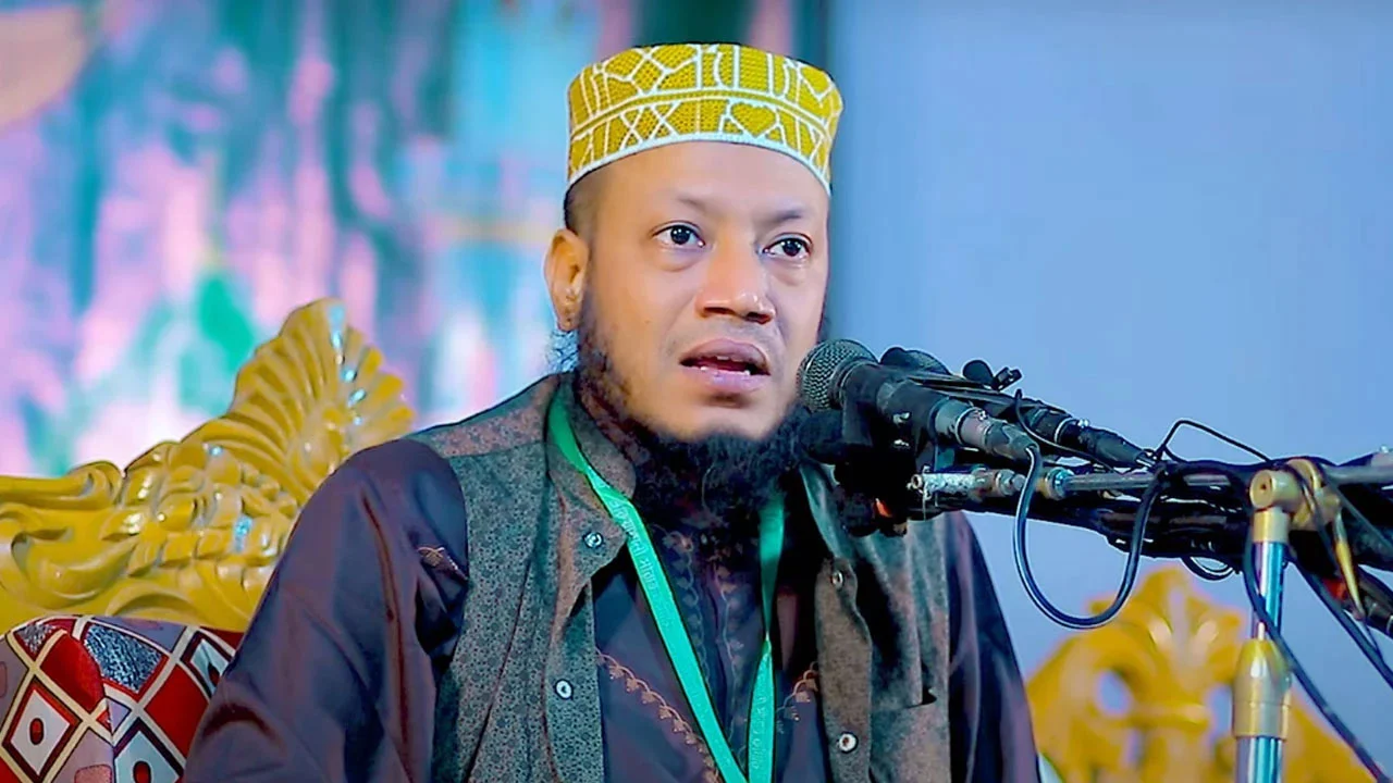 Case filed against Amir Hamza in Khulna