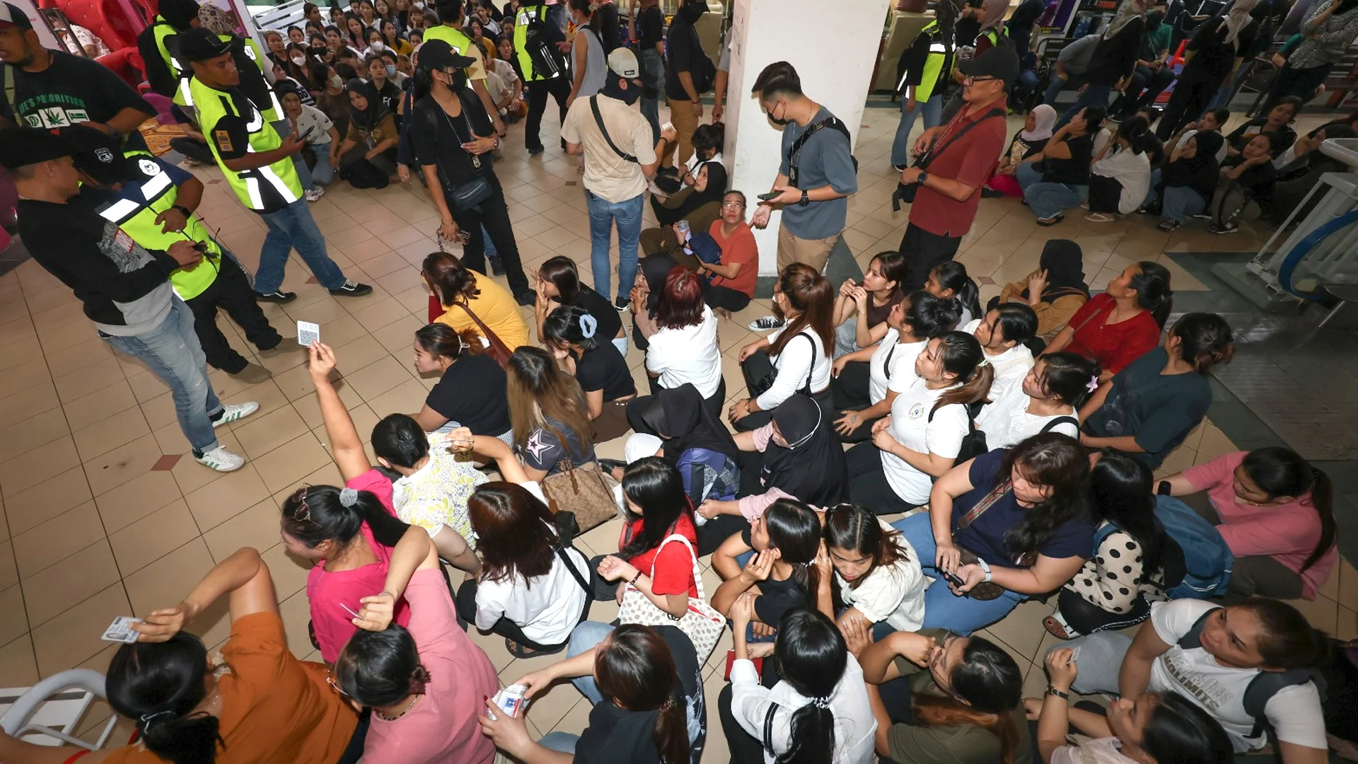 E passport fees for expatriate Bangladeshis in Malaysia revised