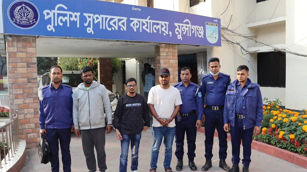 Expatriate robbed of Tk 1 million by staging a robbery, 3 arrested