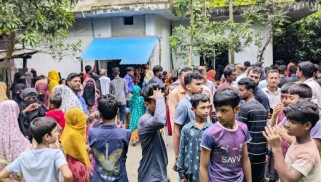 Expatriate's wife killed by breaking ventilator, entering house, looting belongings