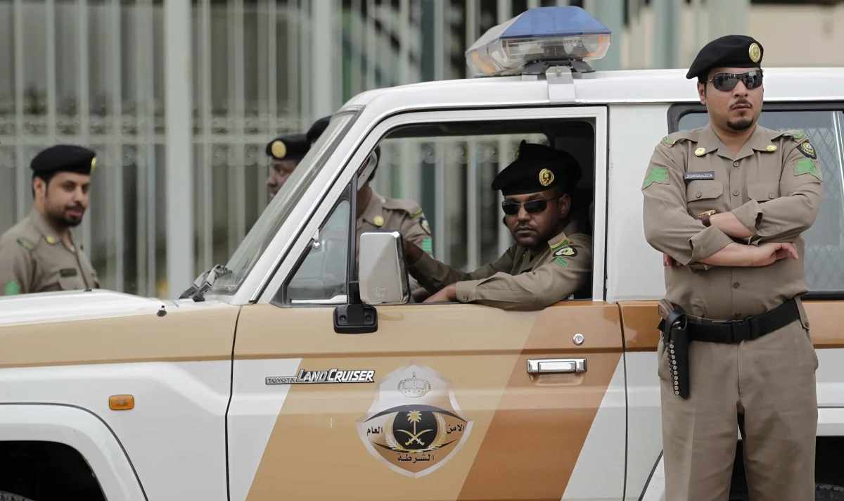 Ea1ed048 saudi traffic police min