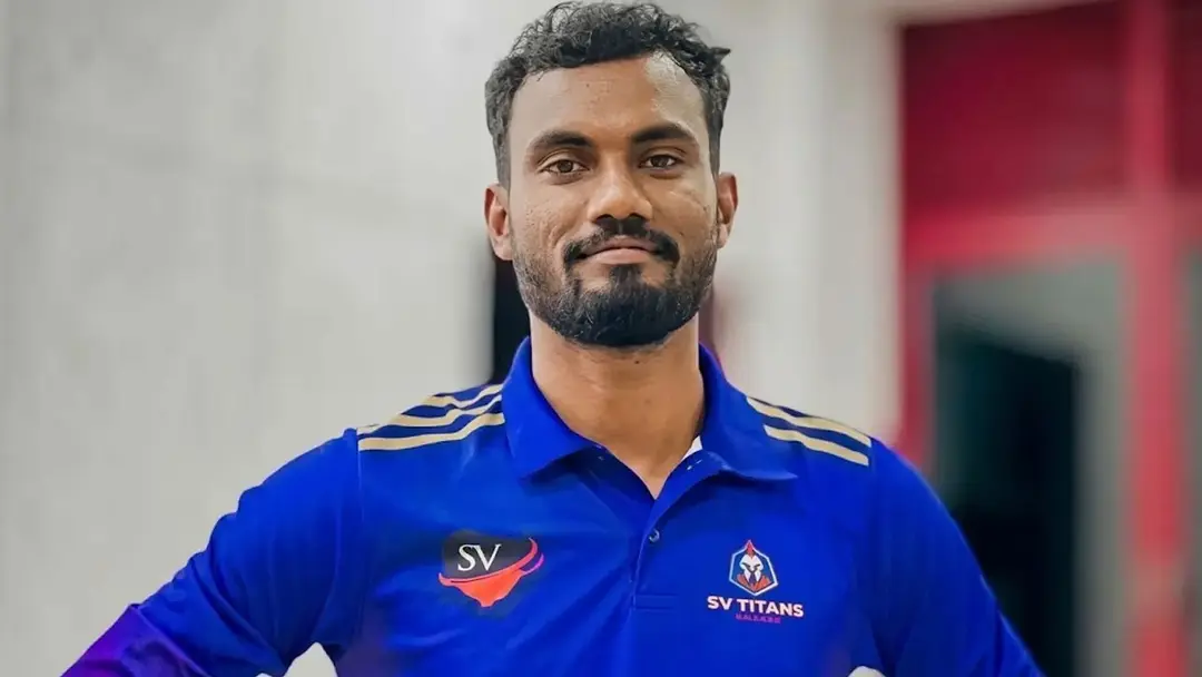 Sri lankan man